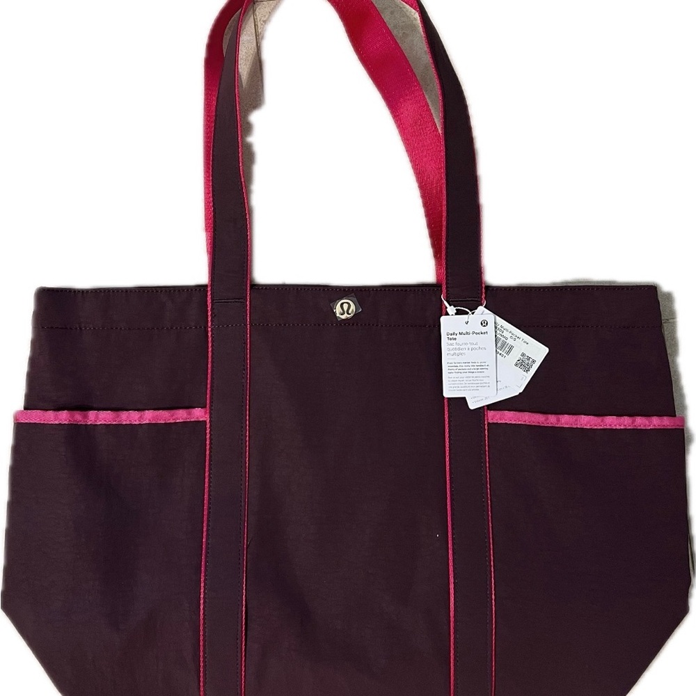 lululemon athletica NWT Daily multi pocket tote